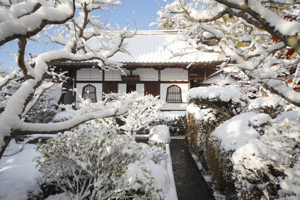 冬の鈴虫寺